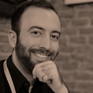 Suayib  Üstün