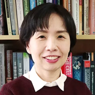 Ji-Young Lee