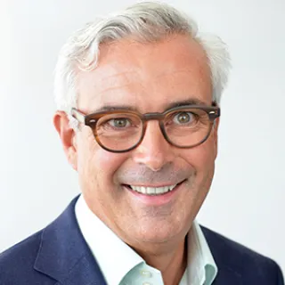 Roger M Nitsch