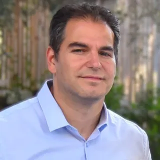Uri Elia